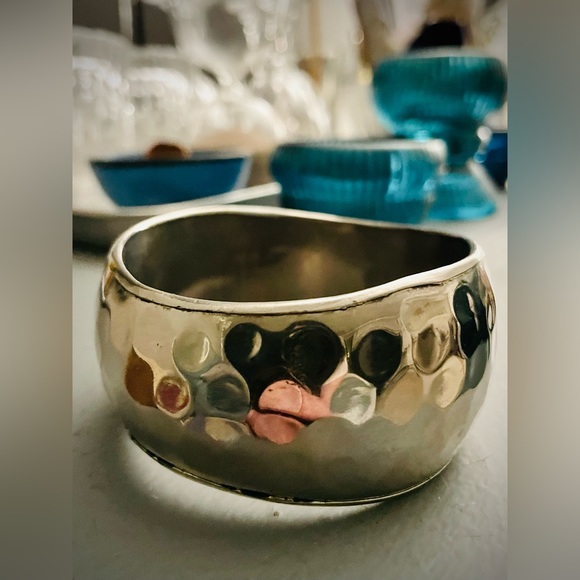 Wide cuff silver-tone bracelet. - Picture 2 of 3